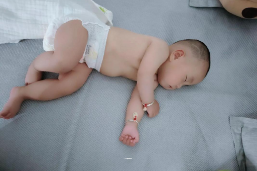 北京代生子机构包男孩宝宝积食发烧怎么处理
